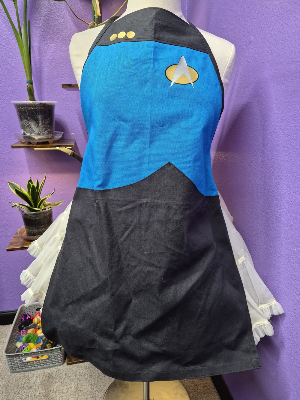 Simple Starfleet-Inspired Apron